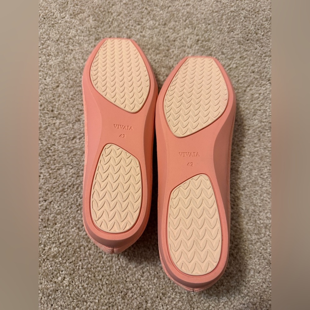 Vivaia Water-Repellent Square-Toe Loafers (Samantha Walker) tender peach 42/10.5 - Picture 6 of 6